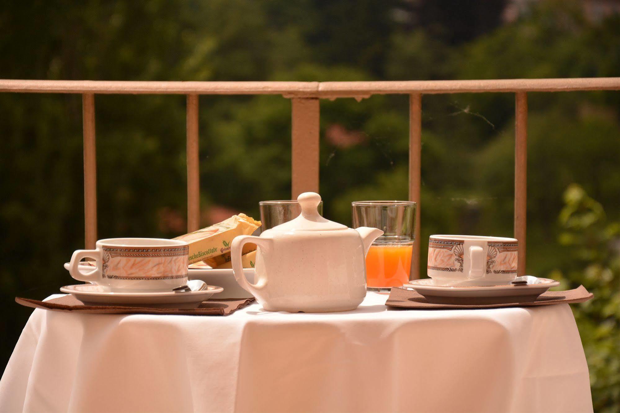 Hotel Pino Torinese Exterior photo