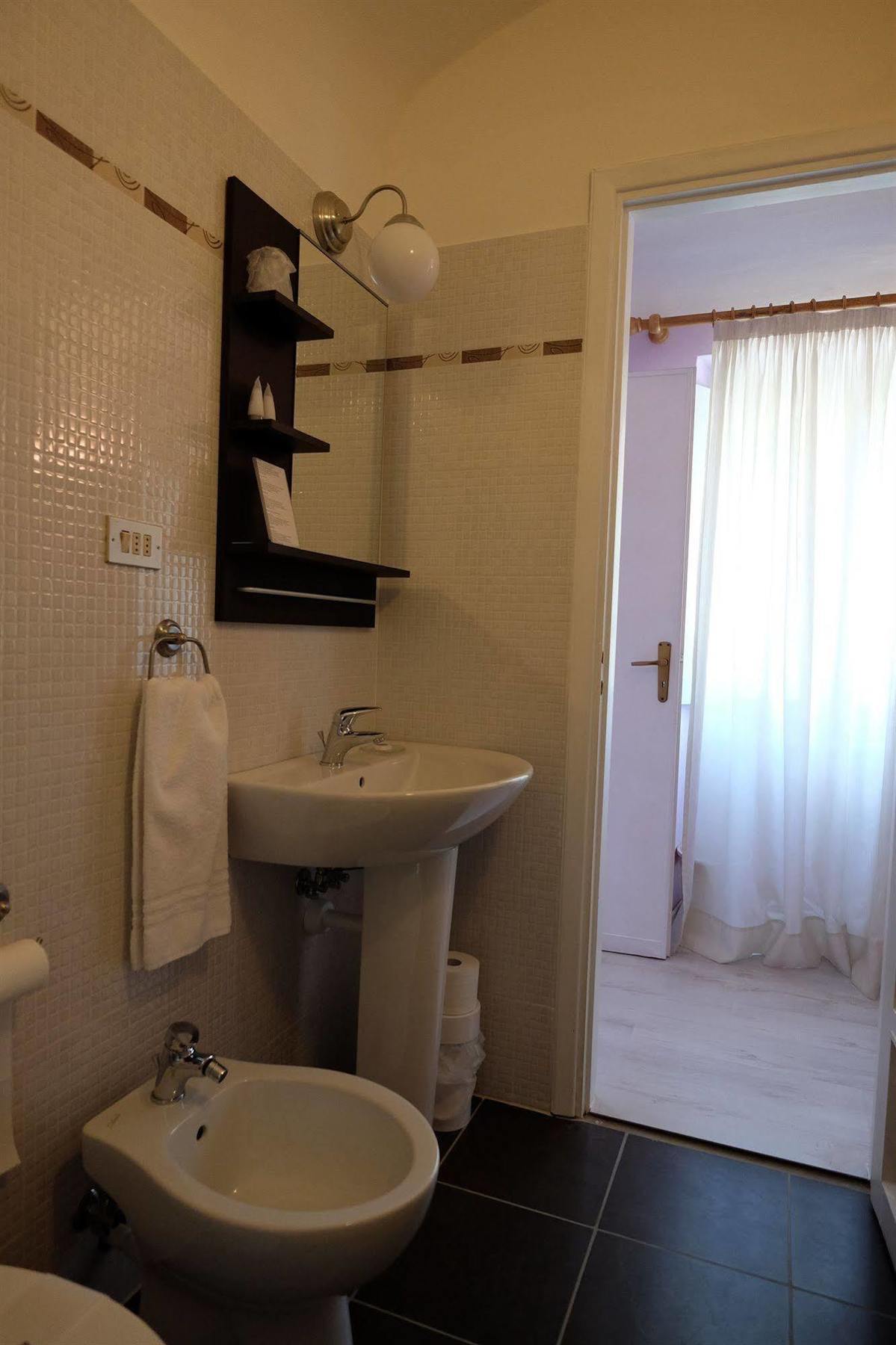 Hotel Pino Torinese Exterior photo